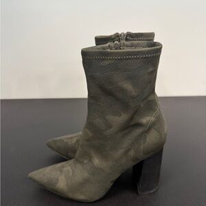 Camouflage Ankle Boots Jeffery Campbell size 7 worn 1x